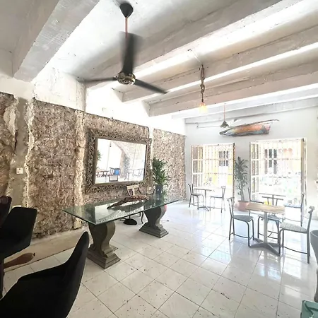 Pachamama Hostal *
