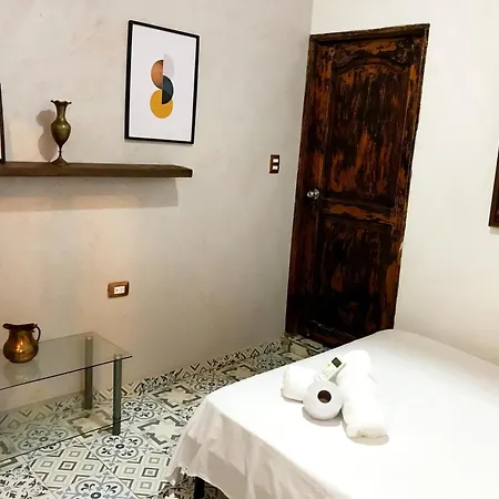 Pachamama Hostal *