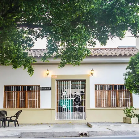 Pachamama Hostal *